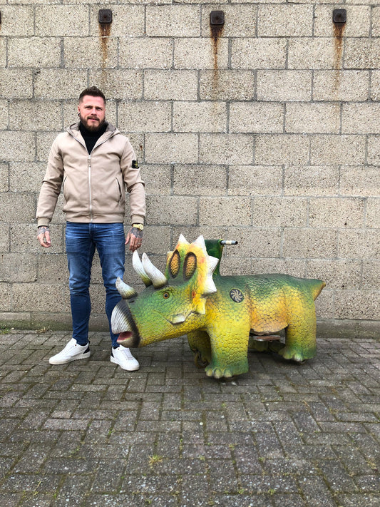 Kinderkermis Coin-Op Triceratops-attractie